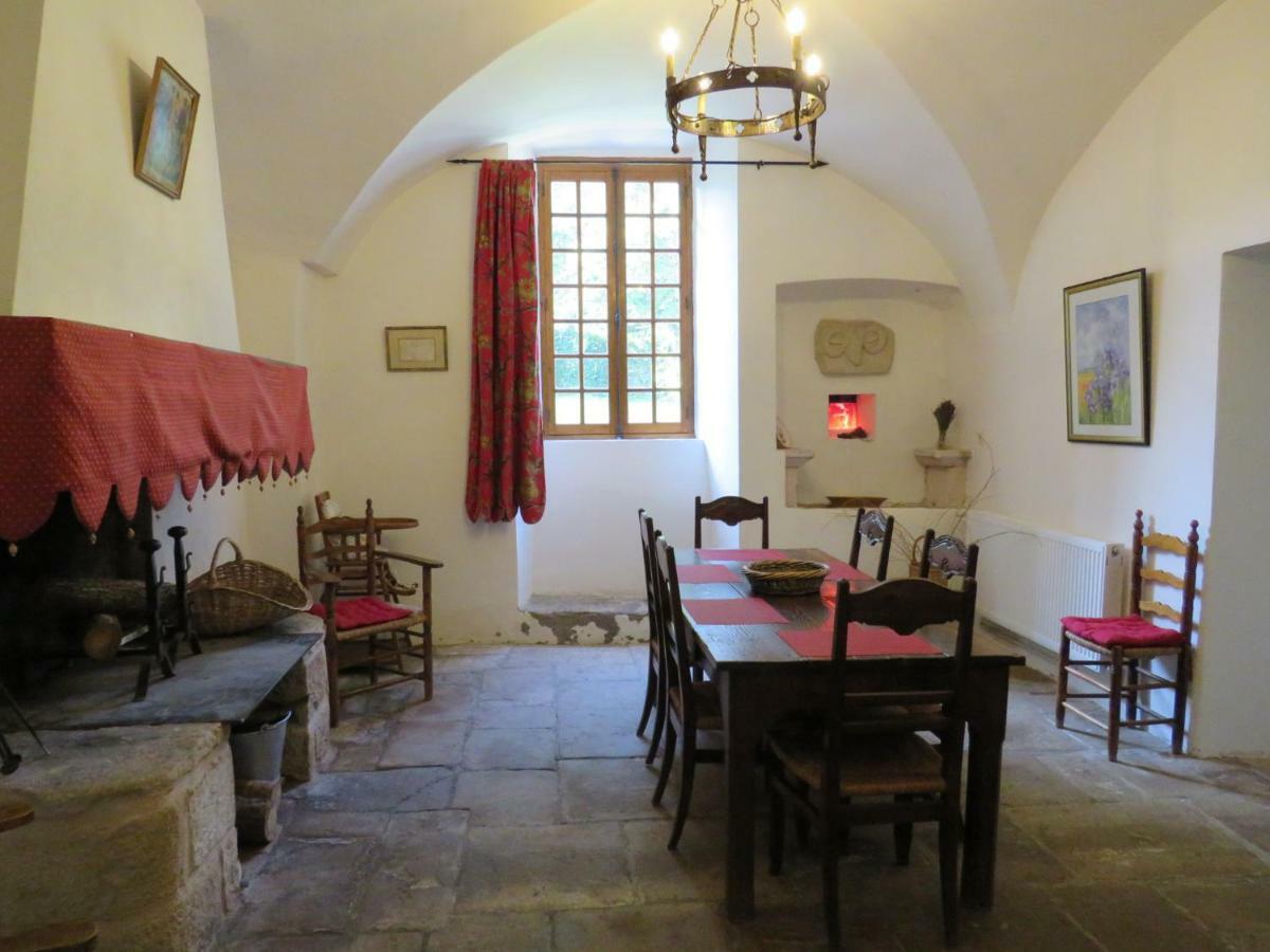 le presbytère de Montaigut Montégut Extérieur photo