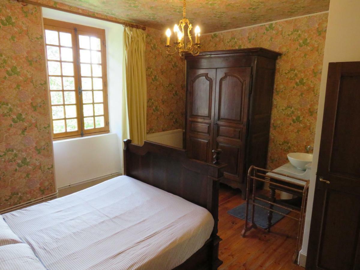 le presbytère de Montaigut Montégut Extérieur photo